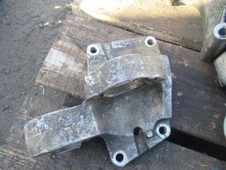 кронштейн полуоси Peugeot 406 1 поколение [рестайлинг] 2001, 9629824580