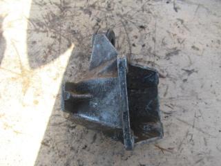 кронштейн КПП Audi A6 4B/C5 1998, 1.9 л., 8D0399114G