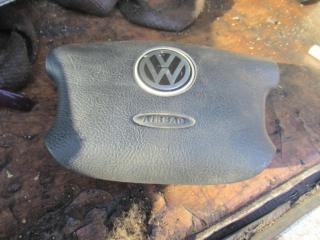 подушка безопасности коленная Volkswagen Passat B5 1998