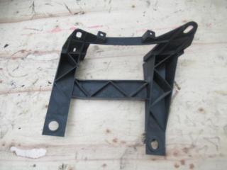 крепление фары правой Volkswagen Transporter T5 2006, 1.9 л., МКПП, микроавтобус, 1301329422