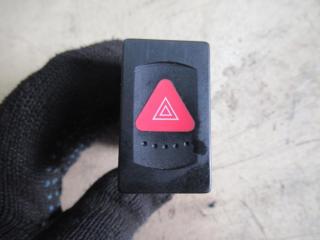 кнопка аварийной сигнализации Volkswagen Passat B5 1999, 1.6 л., МКПП, универсал, 24742624