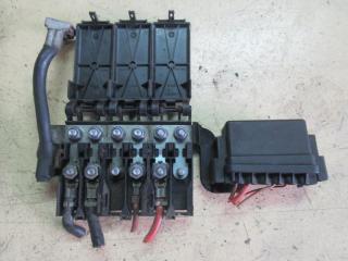 блок предохранителей Volkswagen Polo 4 поколение 2005, 1.2 л., МКПП, хетчбэк 5 дв.