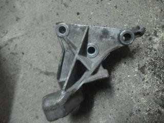 кронштейн двигателя Opel Vectra B 1998, 1.8 л., 90496729