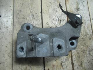 кронштейн КПП Ford Galaxy 1 поколение 1996, 7M3399135A