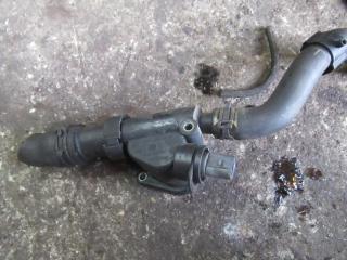 патрубок (трубопровод, шланг) Volkswagen Golf 4 поколение 2004, 2.0 л., 038121132G