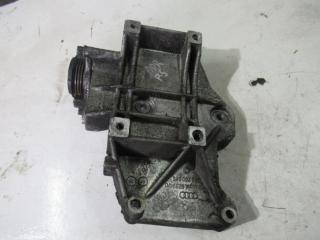 кронштейн компрессора кондиционера Volkswagen Passat B5 1998, 1.8 л., 058260885
