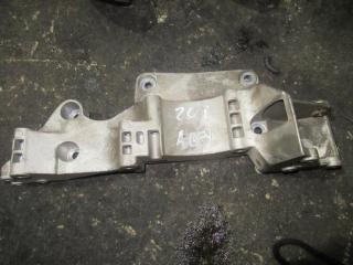кронштейн генератора Volkswagen Golf 3 поколение 1999, 2.0 л., 06A903141H