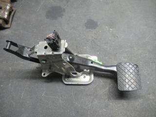 педаль тормоза Volkswagen Golf Plus 1 поколение 2005, 2.0 л., АКПП, хетчбэк 5 дв., 1K1723057N