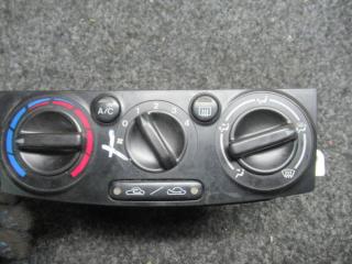 блок управления печки / климат-контроля Mazda MPV 2 поколение [рестайлинг] 2005, 2.0 л., минивэн, PLC94B