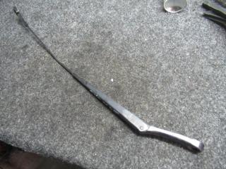 щеткодержатель (поводок стеклоочистителя, дворник) Volkswagen Golf 4 поколение 2005, 1.9 л., МКПП, хетчбэк 5 дв.