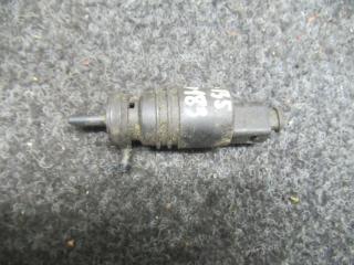 насос (моторчик) омывателя стекла Volkswagen Passat B5 1997, 1.6 л., МКПП, седан