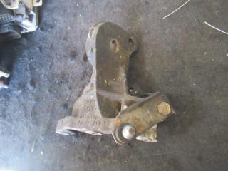 кронштейн КПП Volkswagen Golf 3 поколение 1994, 1.6 л., 1H0199353D