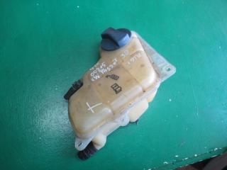 бачок расширительный Volkswagen Passat B5 1997, 1.9 л., МКПП, универсал, 8D0121403L