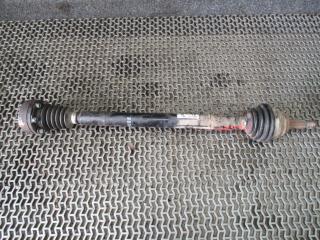 полуось передняя правая (приводной вал, ШРУС) Volkswagen Polo 3 поколение 1995, 1.4 л., 6N0407272L