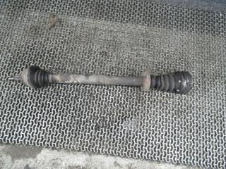 полуось передняя правая (приводной вал, ШРУС) Volkswagen Golf 1 поколение 1992, 1.9 л.
