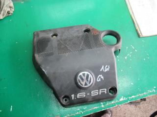 декоративная крышка двигателя Volkswagen Golf 3 поколение 1999, 1.6 л.