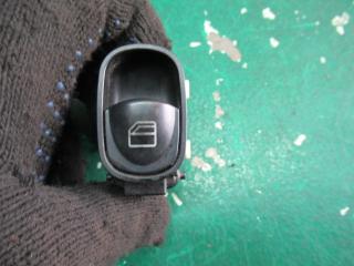 кнопка стеклоподъемника Mercedes-Benz C-Класс W203/S203/CL203 2001, A2038200210