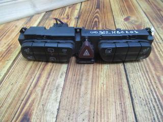 кнопка аварийной сигнализации Mercedes-Benz C-Класс W203/S203/CL203 2003, 2.2 л., АКПП, универсал, 2038218658