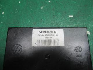 блок комфорта Volkswagen Golf 3 поколение 1998, 1.6 л., МКПП, универсал, 1J0959799Q
