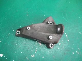кронштейн КПП Volkswagen Passat B5 1998, АКПП, 8D0399113AC