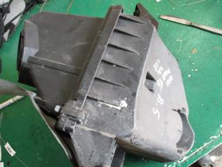 корпус воздушного фильтра Volkswagen Passat B5 1997, 1.6 л., МКПП, универсал, 058133837E