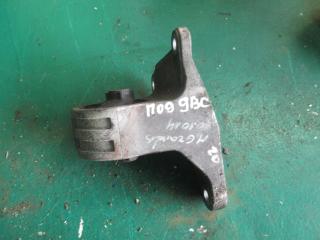 подушка крепления двигателя Mitsubishi Grandis 1 поколение 2005, 2.0 л., МКПП, минивэн