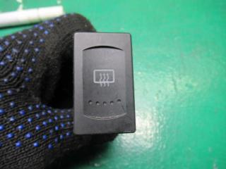 кнопка обогрева заднего стекла Volkswagen Passat B5 1997, 1.6 л., МКПП, универсал, 3B0959621B