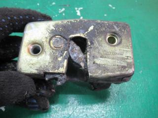 замок двери Volkswagen Transporter T4 1992, 2.4 л., МКПП, микроавтобус, 701843604A