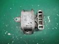 подушка крепления КПП Skoda Octavia 1 поколение (A4) 1998, 1J0199555AK - фото №2