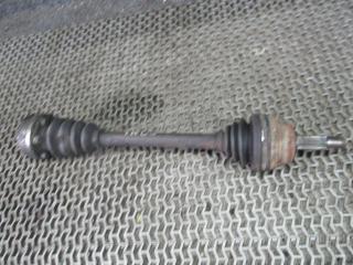 полуось передняя левая (приводной вал, ШРУС) Volkswagen Golf 3 поколение 1994, 1.6 л.
