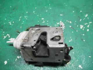 замок двери передней правой Audi A4 B5 1995, 1.6 л., МКПП, седан, 8D1837016A