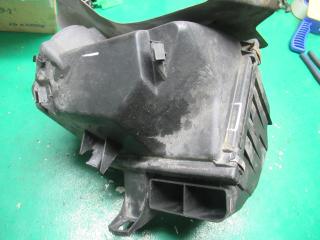 корпус воздушного фильтра Volkswagen Passat B5 1998, 1.6 л., 058133837E