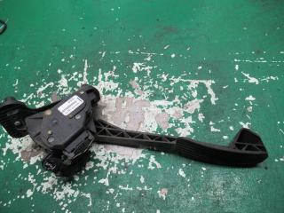 педаль Volvo V70 2 поколение 2005, 2.4 л., МКПП, универсал, 30666659