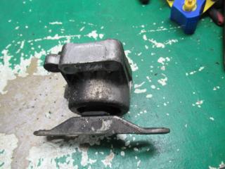 подушка крепления двигателя Ford Mondeo 3 поколение 2003, 2.0 л., МКПП, седан, 2S716F012A