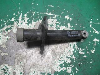 крепление бампера Audi A4 B5 1999, 1.6 л., МКПП, седан, 8D0807134A
