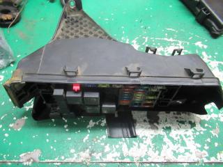 блок предохранителей Volvo V70 2 поколение 2005, 2.4 л., МКПП, универсал, 8678449