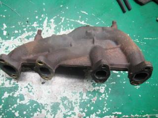 коллектор выпускной Volkswagen Golf 3 поколение 1999, 1.6 л., 06A253033H