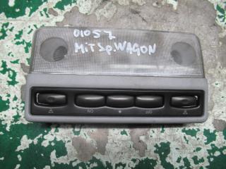 фонарь салона (плафон) Mitsubishi Space Wagon 3 поколение (Typ N50) 2003, 2.4 л., АКПП, минивэн