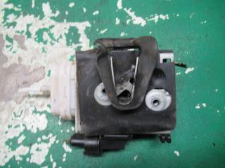 замок двери передней левой Audi A4 B5 1998, 8D1837015F