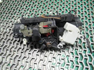 ручка крышки багажника Audi A6 4A/C4 1997, 2.4 л., АКПП, универсал, 8D9827565H