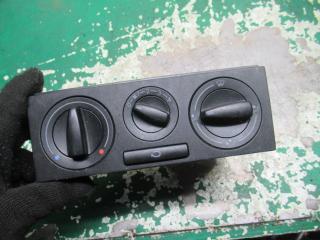 блок управления печки / климат-контроля Volkswagen Polo 3 поколение 2000, 1J0819045F