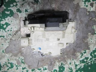 замок двери передней правой Audi A4 B6 2006, 2.0 л., МКПП, универсал, 8E1837016AA