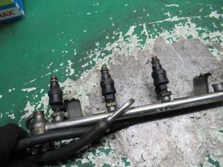 форсунка Audi A4 B5 1997, 1.8 л., МКПП, седан, 058133551A