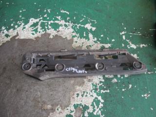 крепление бампера Volkswagen Caddy 3 поколение 2008, 1.9 л., фургон, 1T0807049