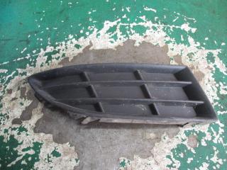 заглушка (решетка) в бампер Skoda Roomster 1 поколение 2010, 1.6 л., МКПП, фургон, 5J0807368A