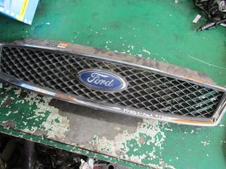 решетка радиатора Ford C-Max 1 поколение 2005, 2.0 л., МКПП, минивэн, 3M51R8200A