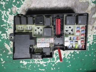 блок предохранителей Volvo V50 1 поколение 2004, 2.0 л., МКПП, универсал, 30679815
