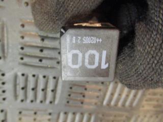 реле (прочие) Audi A3 8L [рестайлинг] 2002, 1.6 л., МКПП, хетчбэк 5 дв., 7M0951253A