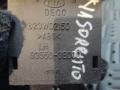 кнопка открытия лючка топливного бака Kia Sorento 1 поколение 2003, 2.5 л., МКПП, внедорожник 5 дв., 935503E000 - фото №3