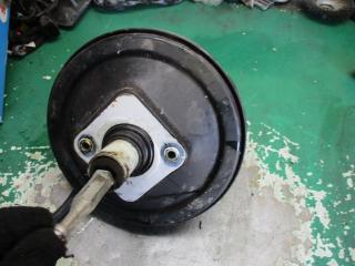 вакуумный усилитель тормозов Volkswagen Passat B5 1998, 1.9 л., МКПП, седан, 8D0612105F